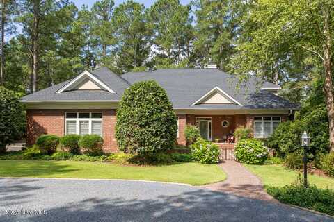 24 Mcmichael Drive, Pinehurst, NC 28374