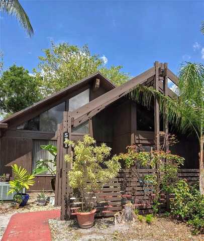 521 N University Dr, Plantation, FL 33324