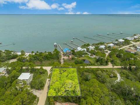 888 W Bay Shore Dr, St. George Island, FL 32328