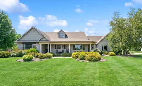 3135 SUNDEW Way, NEENAH, WI 54956