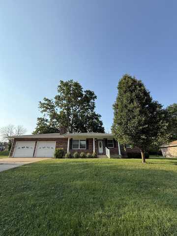 801 Overbrook Dr., Macon, MO 63552