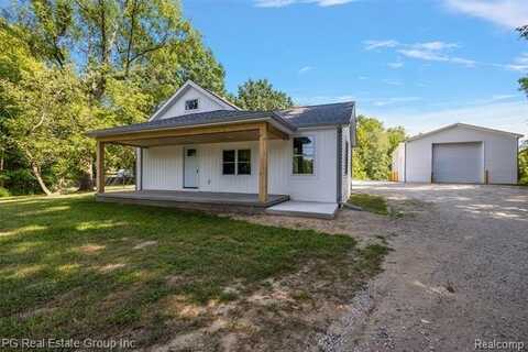 5771 Gratiot Avenue, St Clair, MI 48079