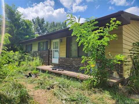 5215 Schlaud Road, North Branch, MI 48461