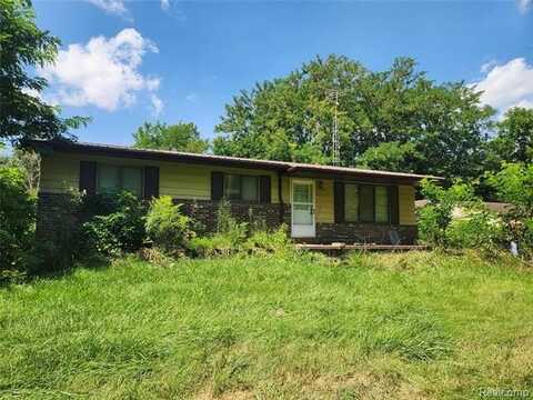 5215 Schlaud Road, North Branch, MI 48461