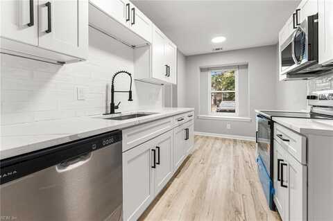 1516 Garland Way, Virginia Beach, VA 23453
