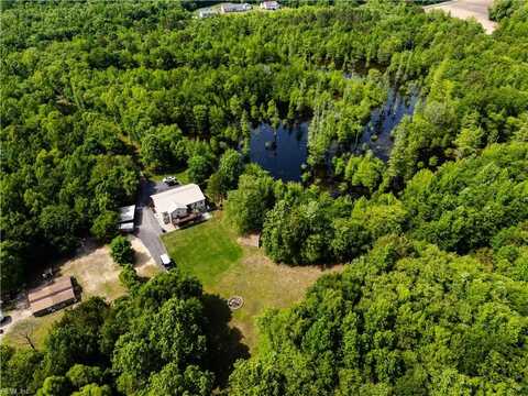 14387 Tucker Swamp Road, Zuni, VA 23898