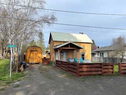 302 S ALDER ST, Wallowa, OR 97885