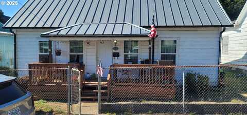 217 PITT ST, Gardiner, OR 97441