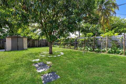 6111 NW 43rd Avenue, North Lauderdale, FL 33319