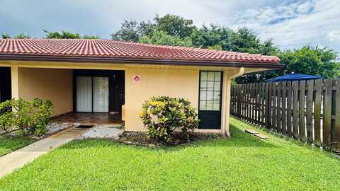 5935 Forest Hill Blvd, West Palm Beach, FL 33415