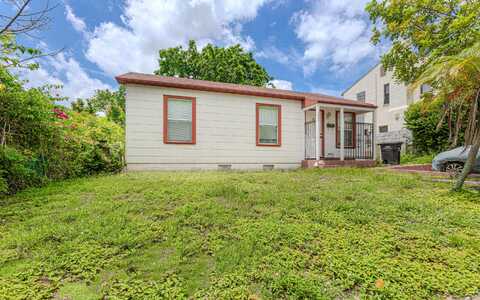 822 30th Court, West Palm Beach, FL 33407