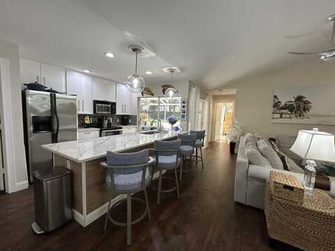 7204 Geminata Oak Court, Palm Beach Gardens, FL 33410