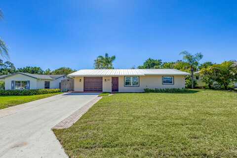 8714 SE Jardin Street, Hobe Sound, FL 33455
