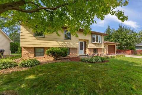 2412 E Main Street, Mankato, MN 56001