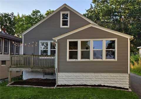 1844 E Shore Drive, Maplewood, MN 55109