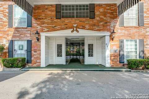 8401 N New Braunfels, San Antonio, TX 78209