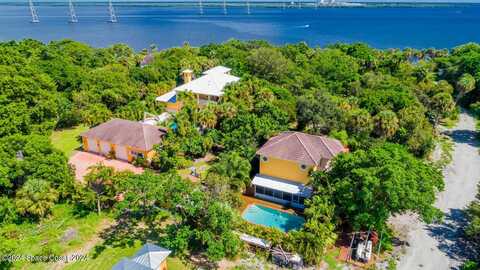 8073 S Indian River S Drive, Fort Pierce, FL 34982