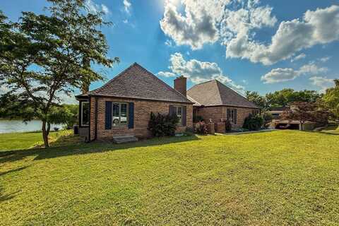 14 N Lakeview Dr, Goddard, KS 67052