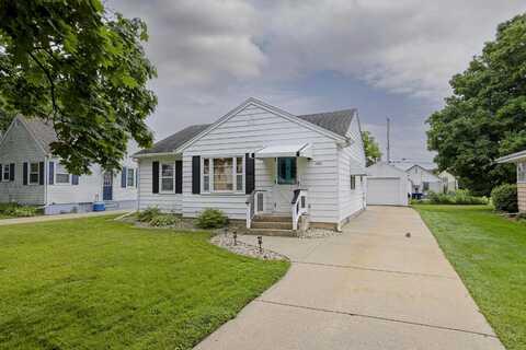 1421 Maple Avenue, Janesville, WI 53548