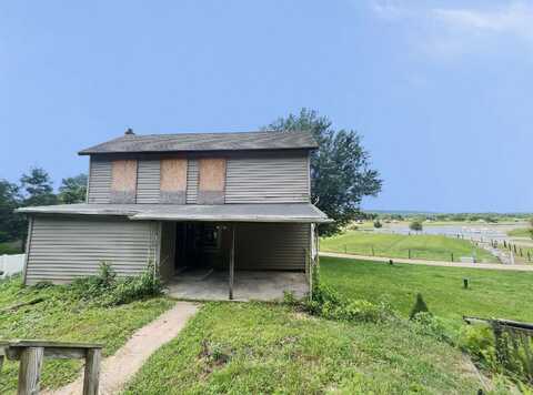 1447 Bluff Road, Hazel Green, WI 53811