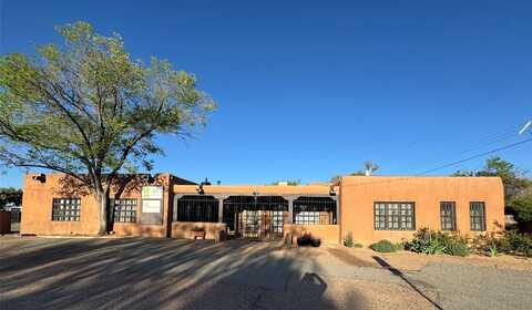 1400 Maclovia Street, Santa Fe, NM 87505