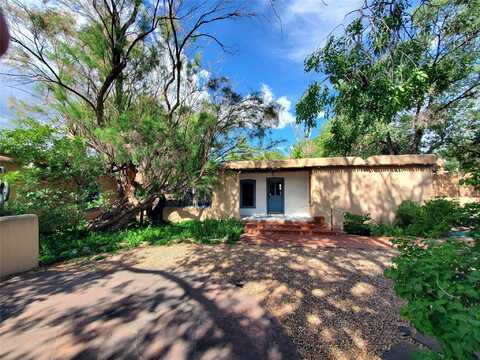 316 Paseo de Peralta, Santa Fe, NM 87501