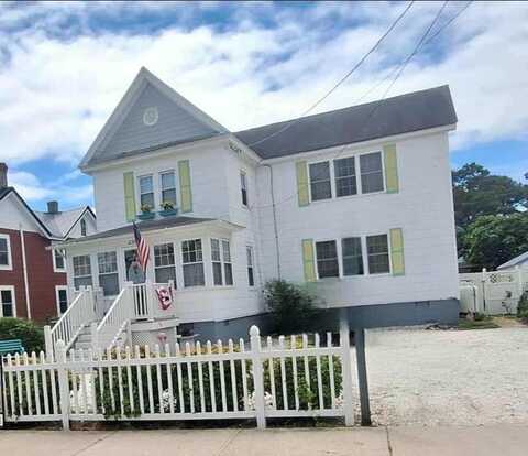 6390 CHURCH ST, CHINCOTEAGUE, VA 23336