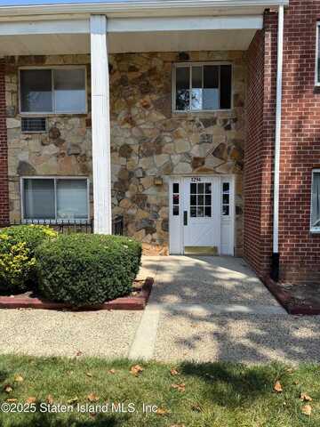 1294 Rockland Avenue, Staten Island, NY 10314