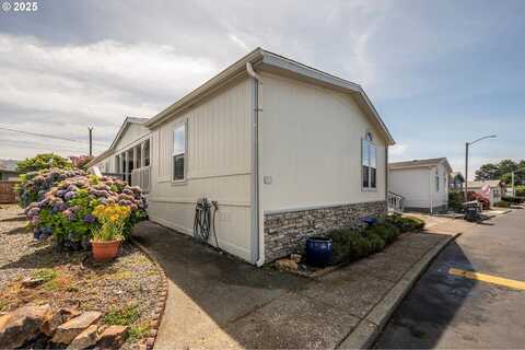 97940 W Benham Lane, Brookings, OR 97415