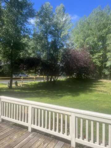 4 BLACK BIRCH Dr, Sun Valley, ID 83353