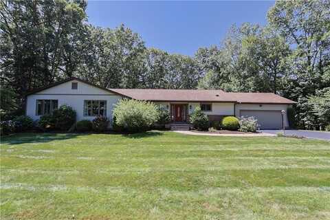 34 Latham Farm Road, Smithfield, RI 02917