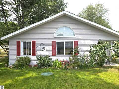 1575 Dartmouth Road, Saint Helen, MI 48656