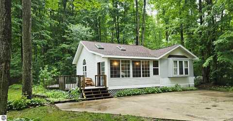 6736 S M-66, Mancelona, MI 49659