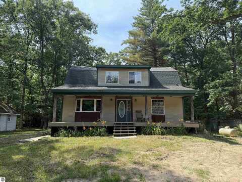 3177 Allen Road, Hale, MI 48739