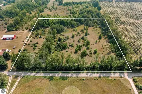 00A Sliverville Road, Frankfort, MI 49635