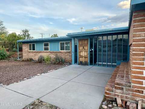 5450 E 6th Street, Tucson, AZ 85711