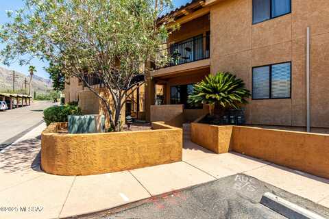 8271 N Oracle Road, Tucson, AZ 85704