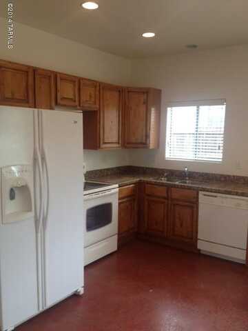 226 W Dahil Road, Tucson, AZ 85705