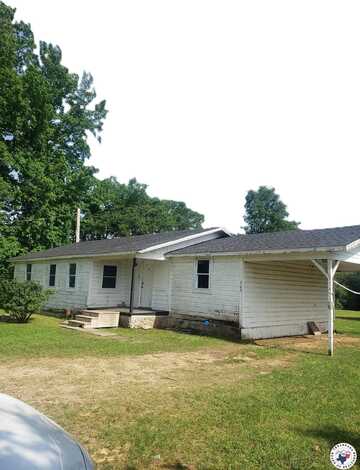 303 Old Center Point Road, Nashville, AR 71852