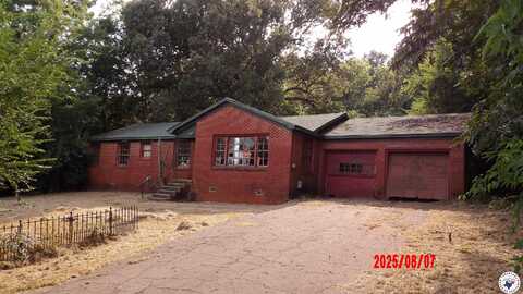 501 N Willis, Dangerfield, TX 75638