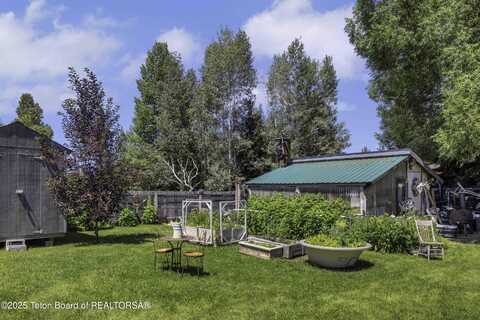 3850 S MEADOW Drive, Jackson, WY 83001
