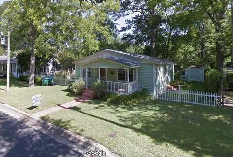 204 E 3rd Avenue, Havana, FL 32333