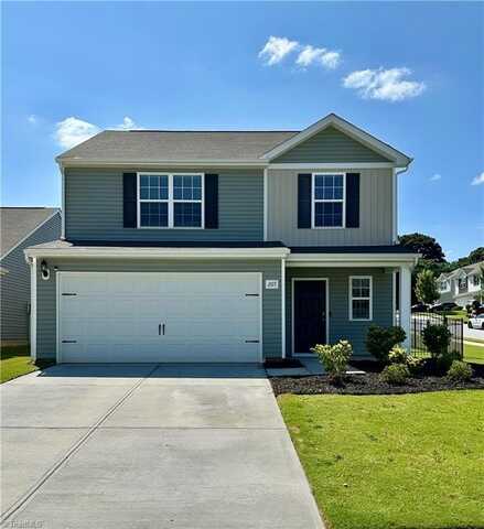 207 Wolfburn Court, Greensboro, NC 27405