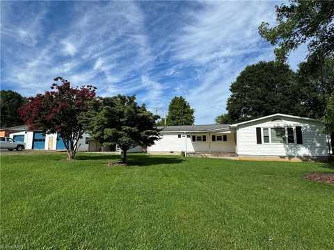 11684 Austin Traphill Road, Traphill, NC 28685