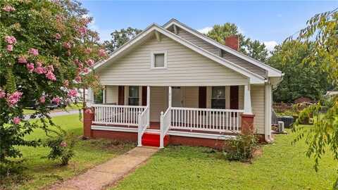 217 Moon Street, Thomasville, NC 27360