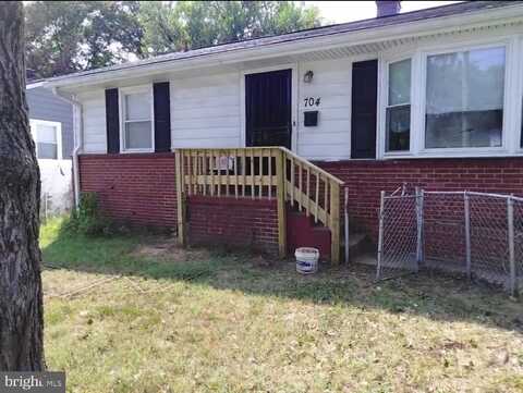 704 65TH AVENUE, CAPITOL HEIGHTS, MD 20743