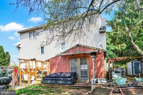 214 S 4TH STREET, WOMELSDORF, PA 19567