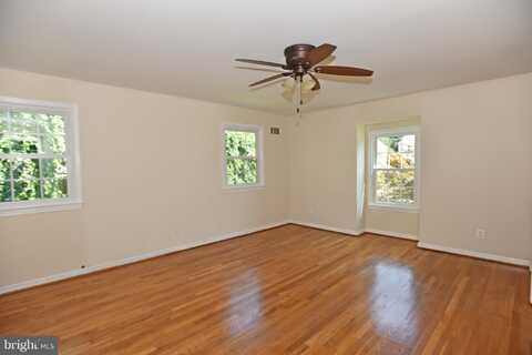 8702 VICTORY LANE, POTOMAC, MD 20854