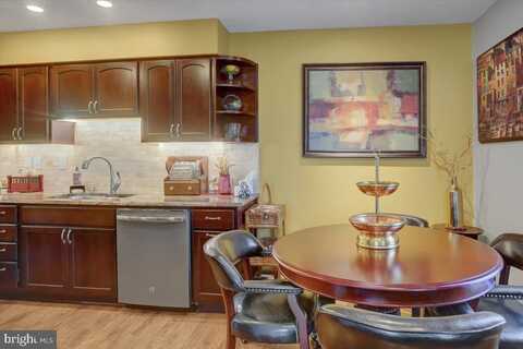 453 DELANCEY COURT, MECHANICSBURG, PA 17055