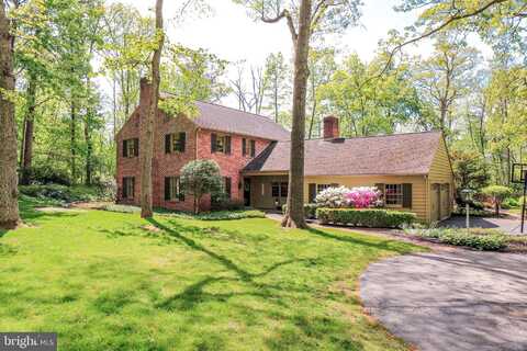 30 WOODS LANE, HANOVER, PA 17331